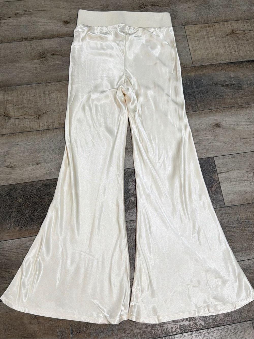 Enza Costa satin bias pants in antique white - Picture 6 of 8